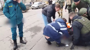 Bombardeo ucraniano contra una zona civil de Donetsk deja a un muerto y varios heridos